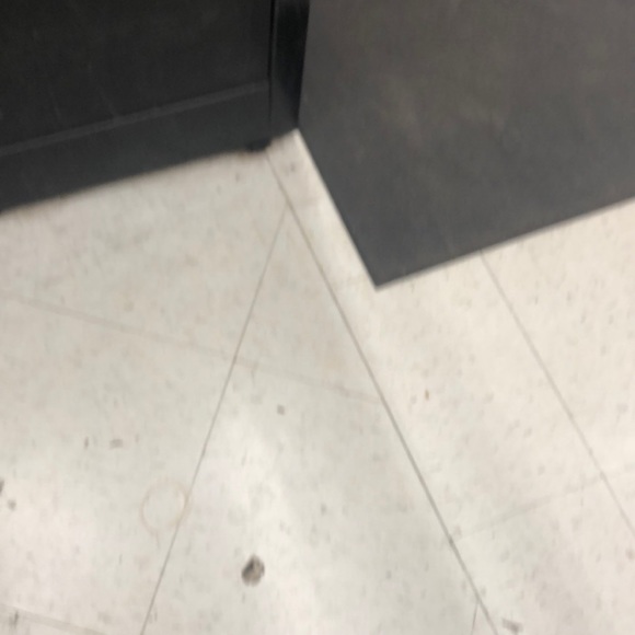 Meet your Posher, Chris - Picture 1 of 1